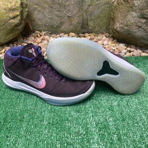 Nike basketball Kobe AD mid - size 12.5
